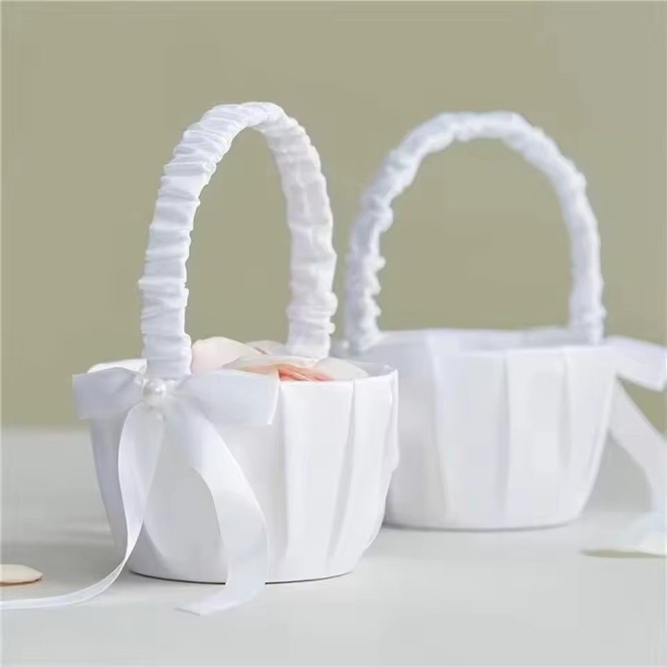 Свадебная белая атласная корзи – обзор и цена Gardening Tools Girls